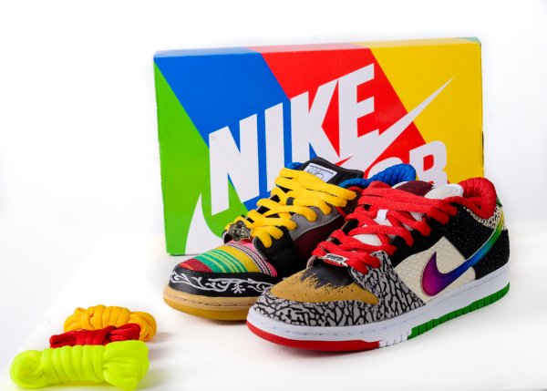 40 Nike SB Dunk Low "What the Paul"